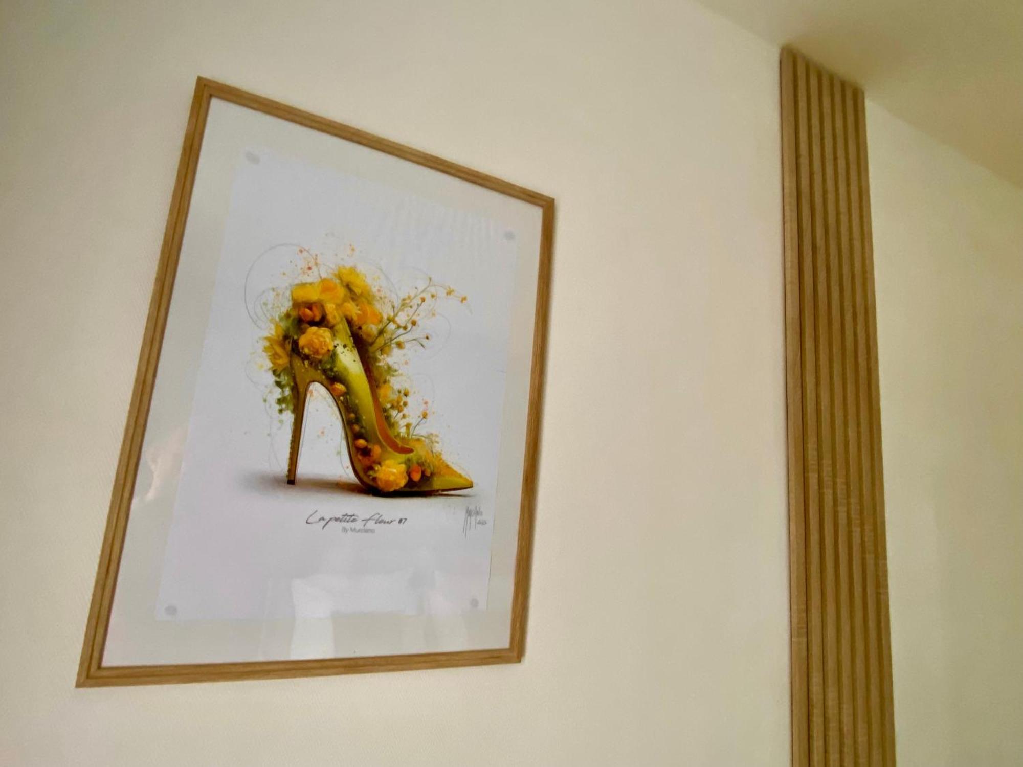 Le Cocon De La Tour -Vip-Compiegne-Hyper Centre Appartement Buitenkant foto