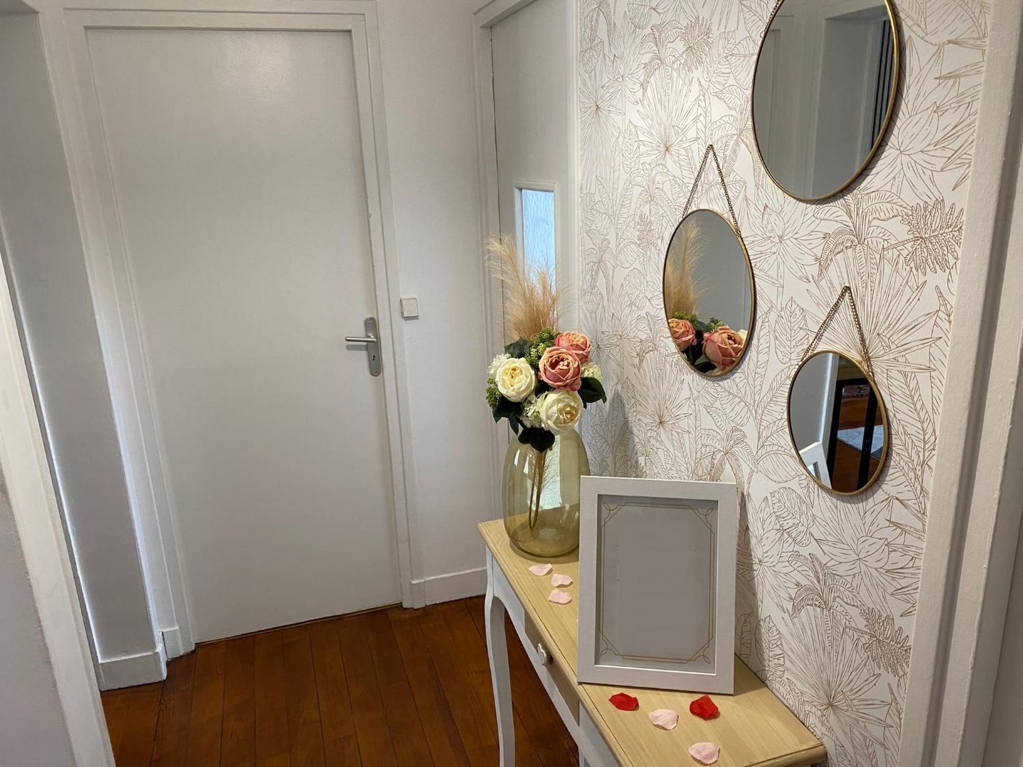 Le Cocon De La Tour -Vip-Compiegne-Hyper Centre Appartement Buitenkant foto